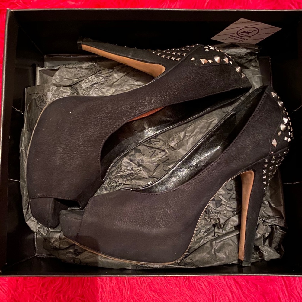 Vince Camuto studded black peep toe pumps